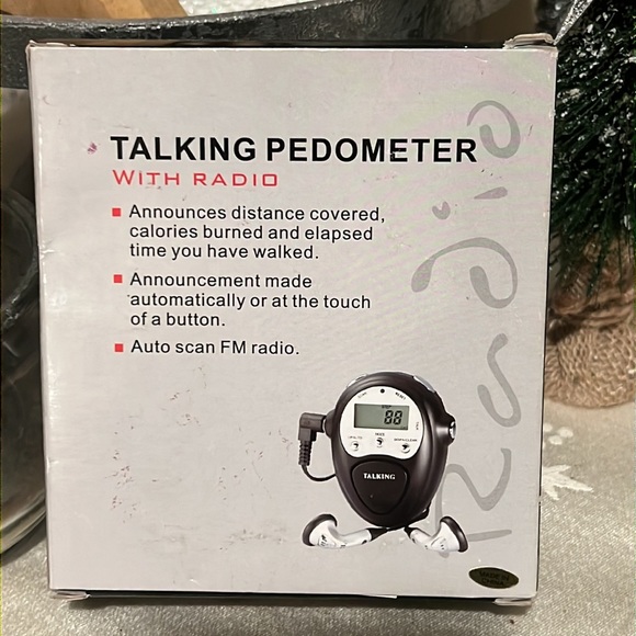 Talking pedometer calorie and radio Sku830001 - Picture 2 of 6